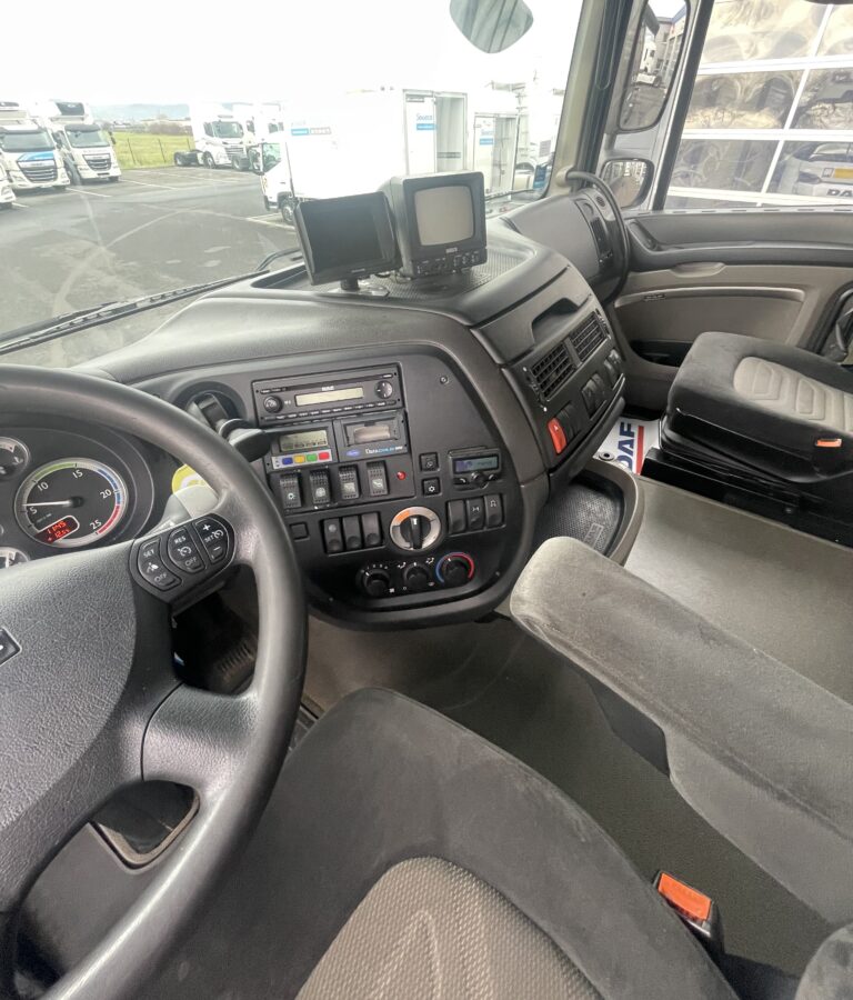 porteur-fan-xf105-super-space-cab-st-7-5n-obd2-daf-vo25020-2