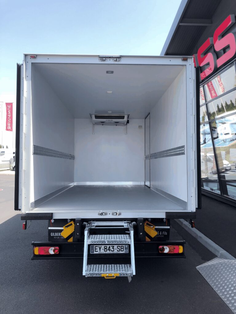 camionette-nt500-sc-confort-150ch-bvm-roue-de-seco-nissan-vb18123-3