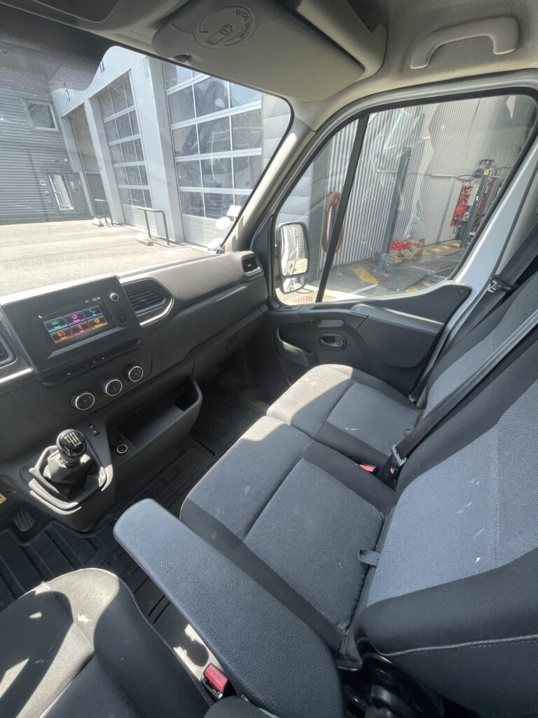 camionette-nv400-fourgon-optima-l2h2-nissan-pbl19068-2