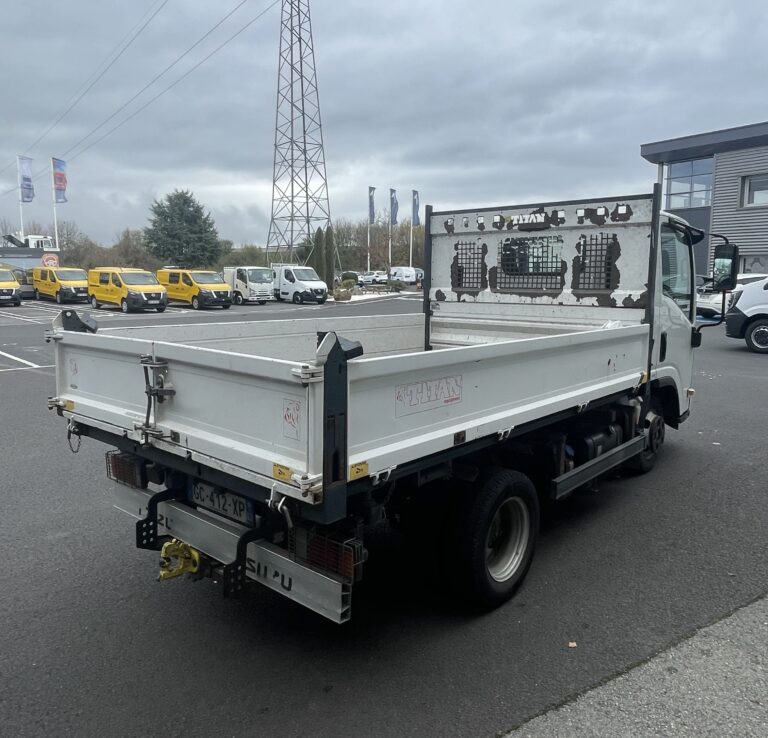 vehicule-utilitaire-leger-m21-serie-bleu-isuzu-obl25019-2