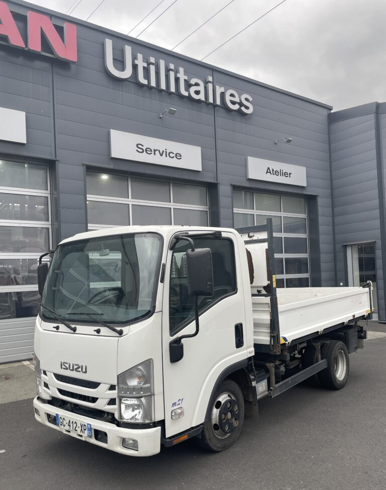 vehicule-utilitaire-leger-m21-serie-bleu-isuzu-obl25019-0